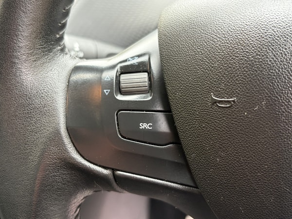 Used Peugeot 2008 2013 for sale - 76268495: Photo 37