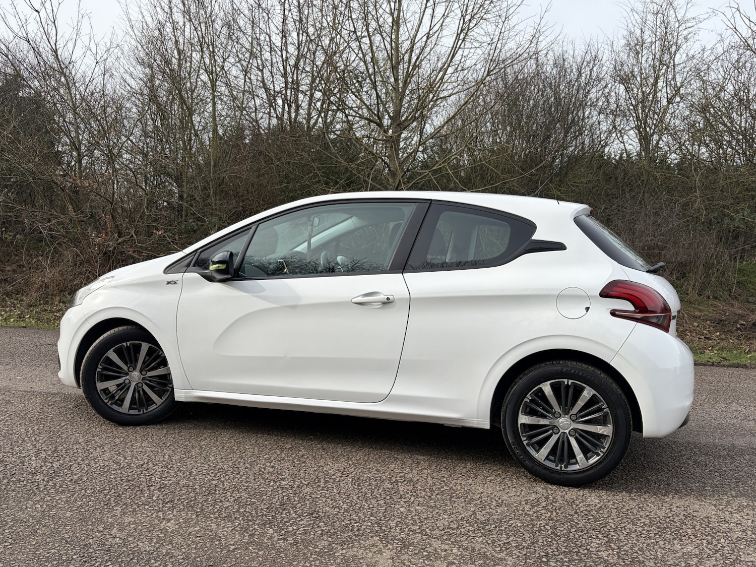 Used Peugeot 208 2016 for sale - 77603362: Photo 10