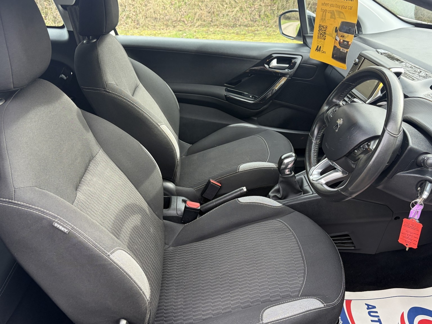 Used Peugeot 208 2016 for sale - 77603362: Photo 28