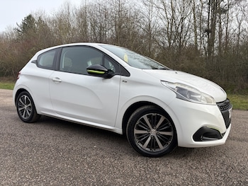 Used Peugeot 208 2016 for sale - 77603362: Photo