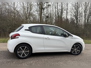 Used Peugeot 208 2016 for sale - 77603362: Photo