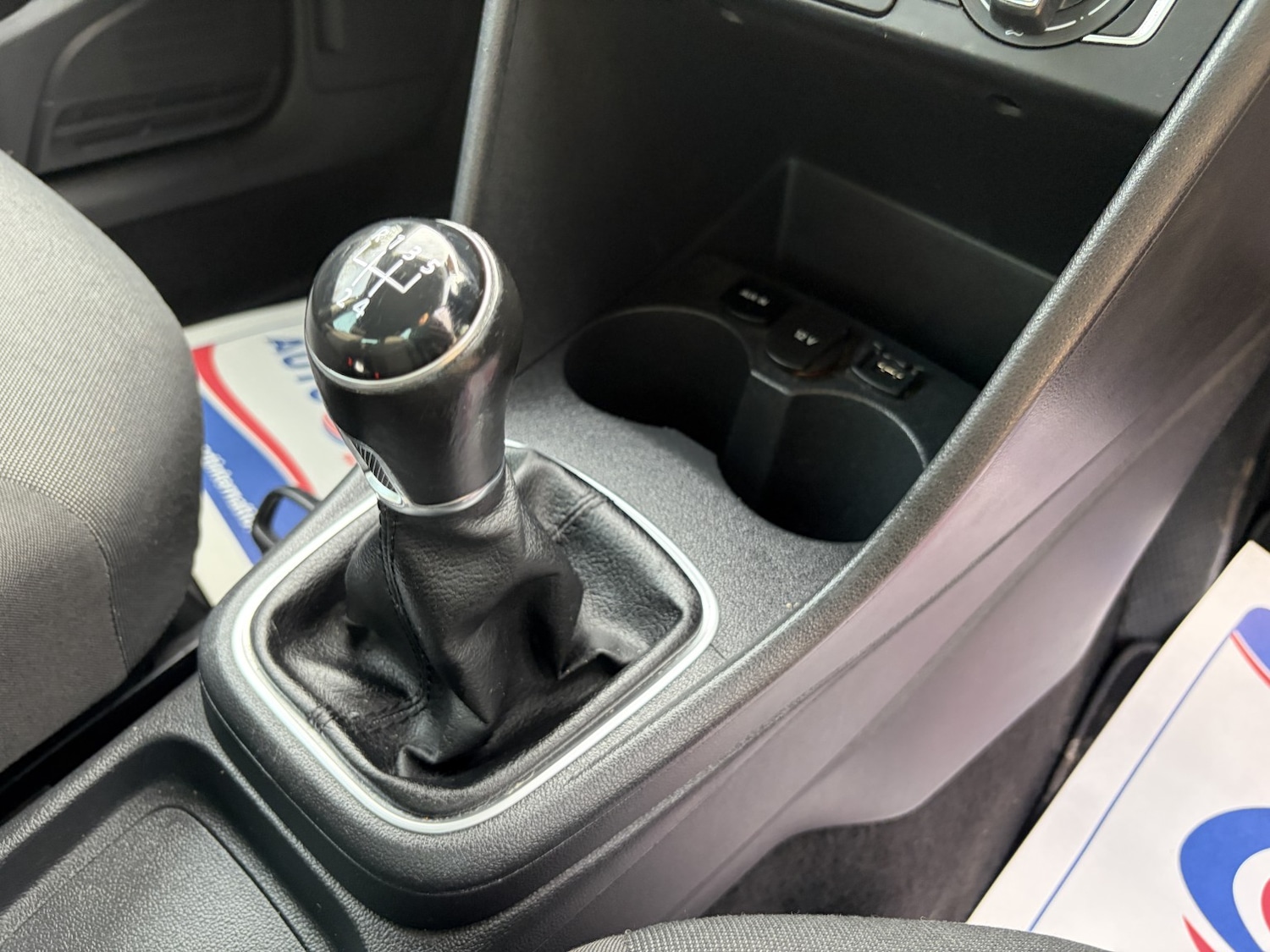 Used Volkswagen Polo 2016 for sale - 76904637: Photo 28