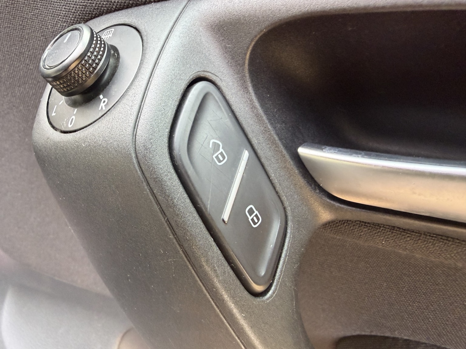 Used Volkswagen Polo 2016 for sale - 76904637: Photo 30