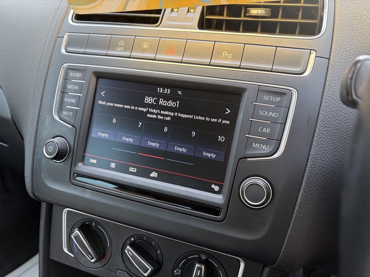 Used Volkswagen Polo 2016 for sale - 76904637: Photo 32