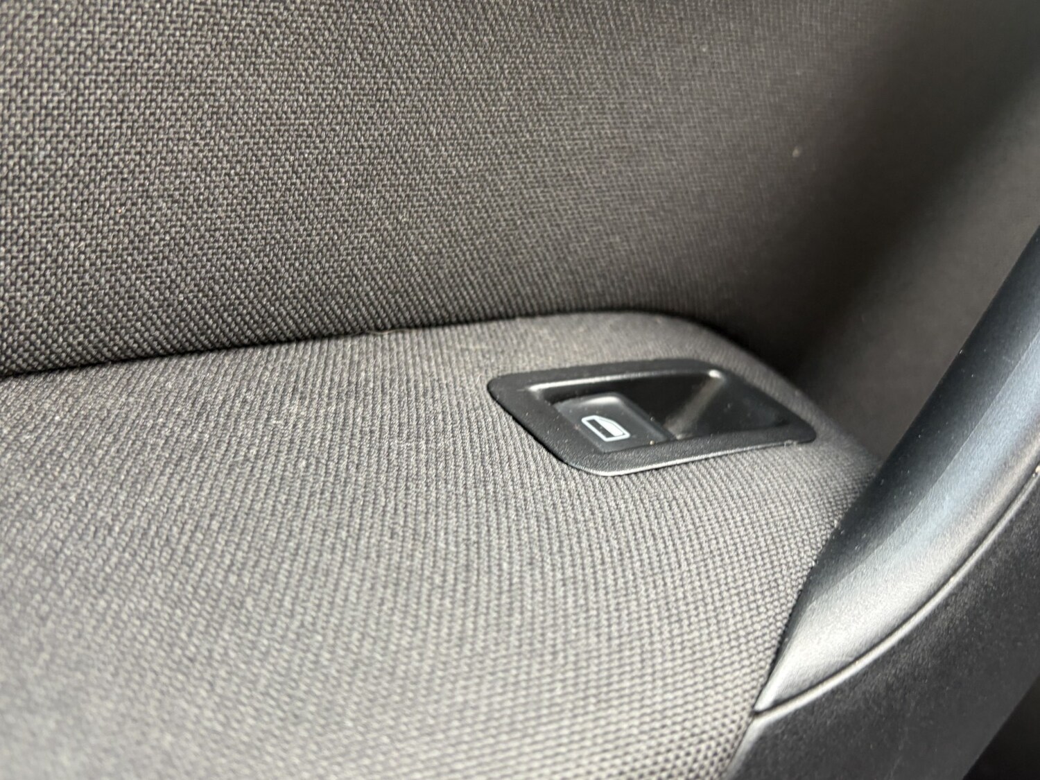 Used Volkswagen Polo 2016 for sale - 76904637: Photo 35