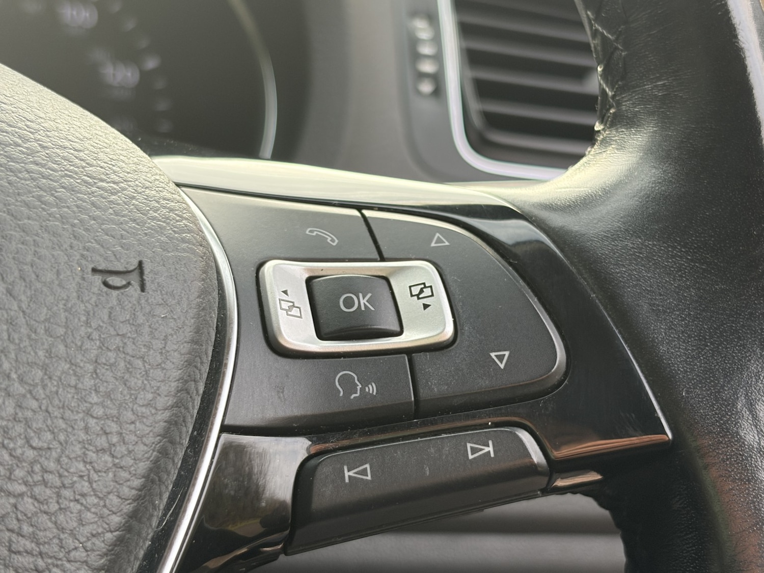 Used Volkswagen Polo 2016 for sale - 76904637: Photo 38