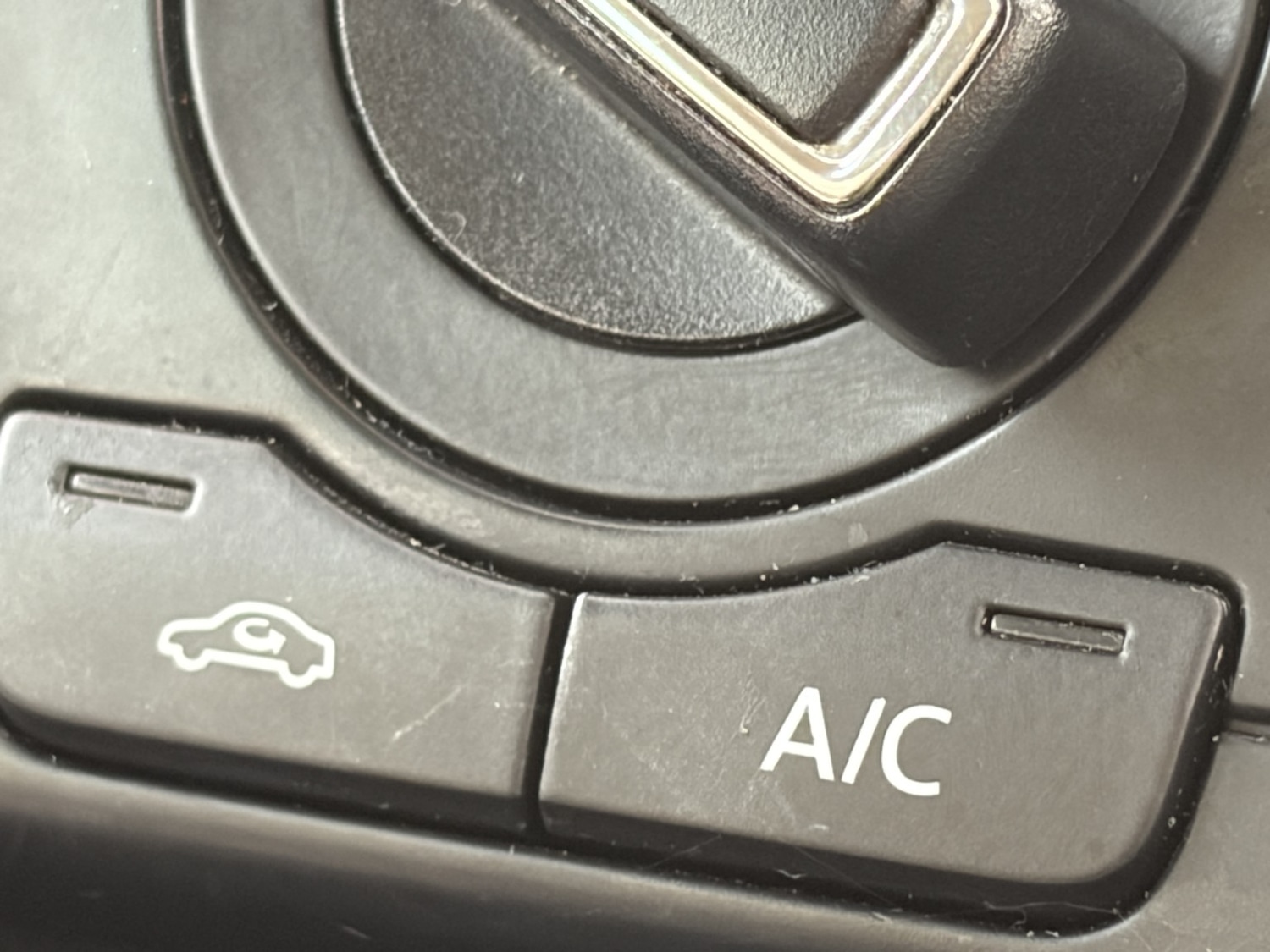 Used Volkswagen Polo 2016 for sale - 76904637: Photo 40