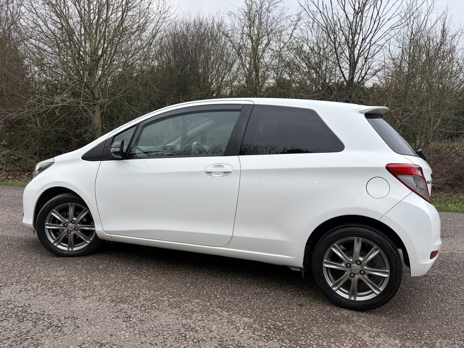 Used Toyota Yaris 2012 for sale - 77516119: Photo 10