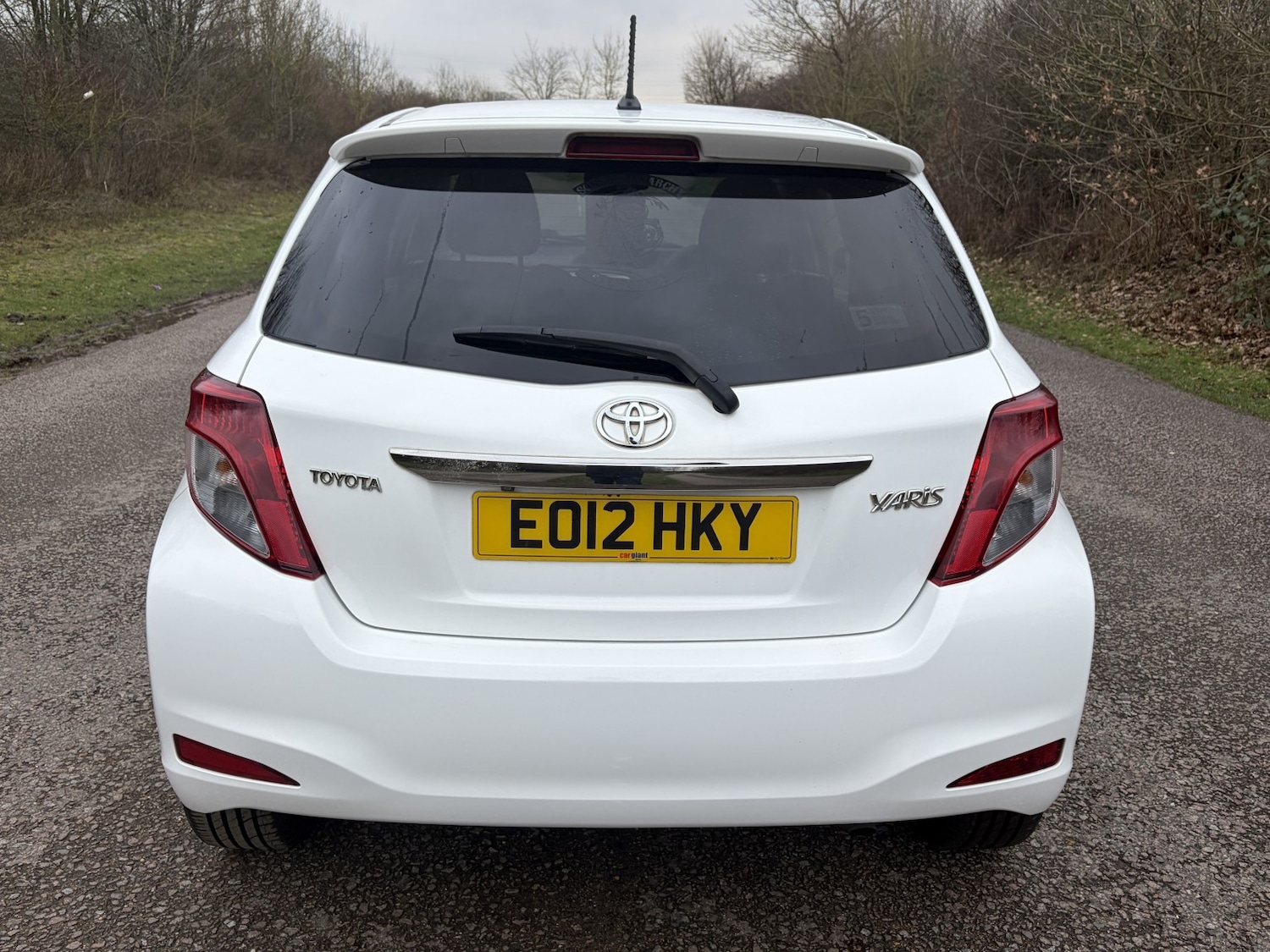 Used Toyota Yaris 2012 for sale - 77516119: Photo 11