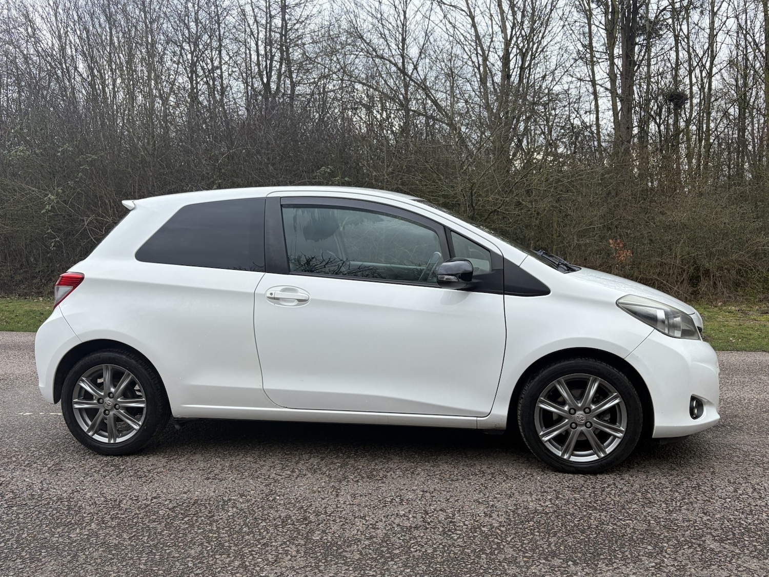 Used Toyota Yaris 2012 for sale - 77516119: Photo 12