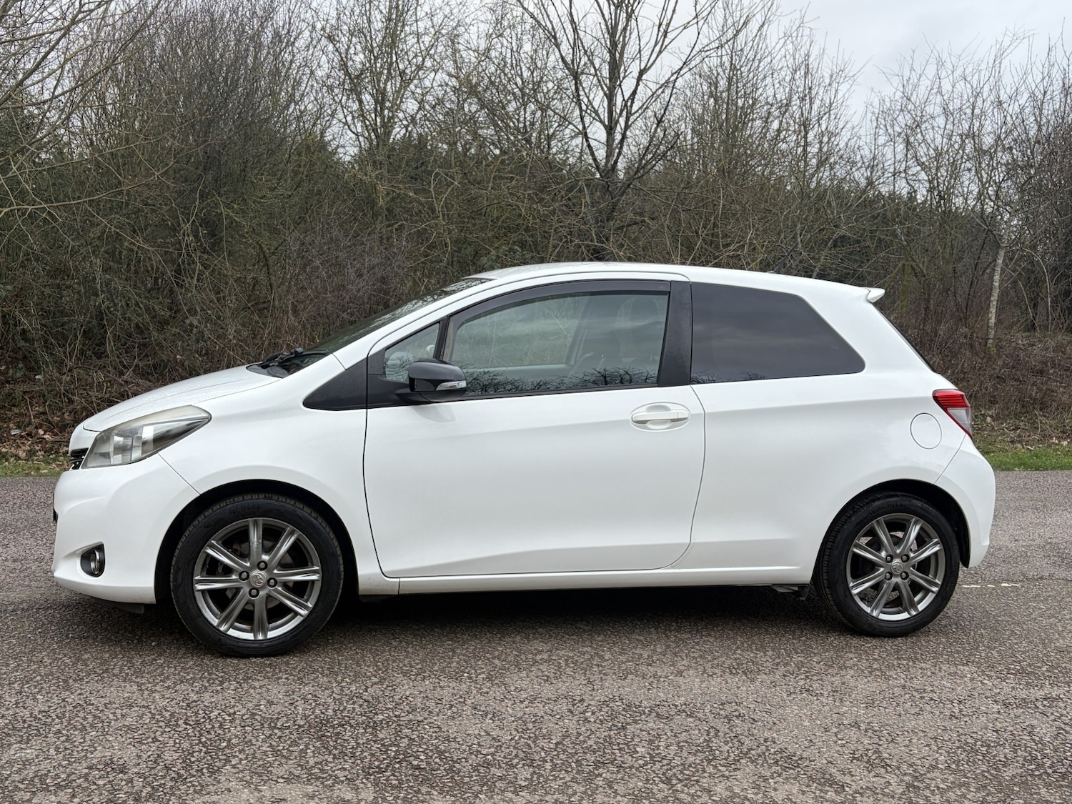 Used Toyota Yaris 2012 for sale - 77516119: Photo 13
