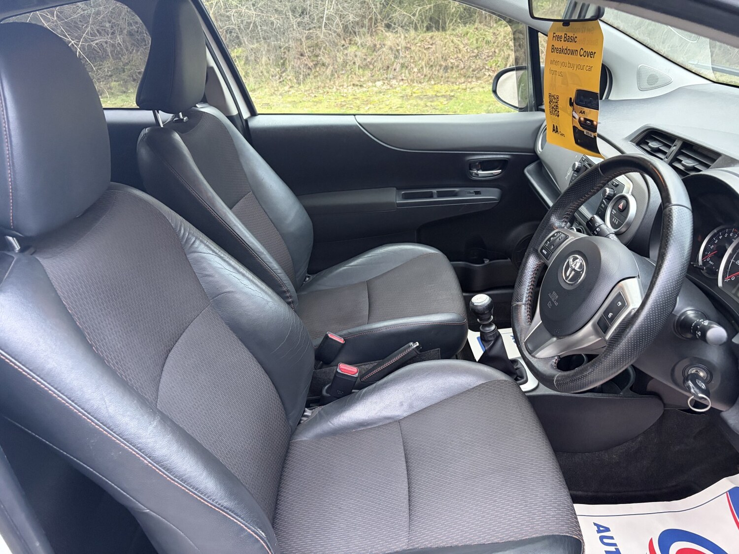 Used Toyota Yaris 2012 for sale - 77516119: Photo 27