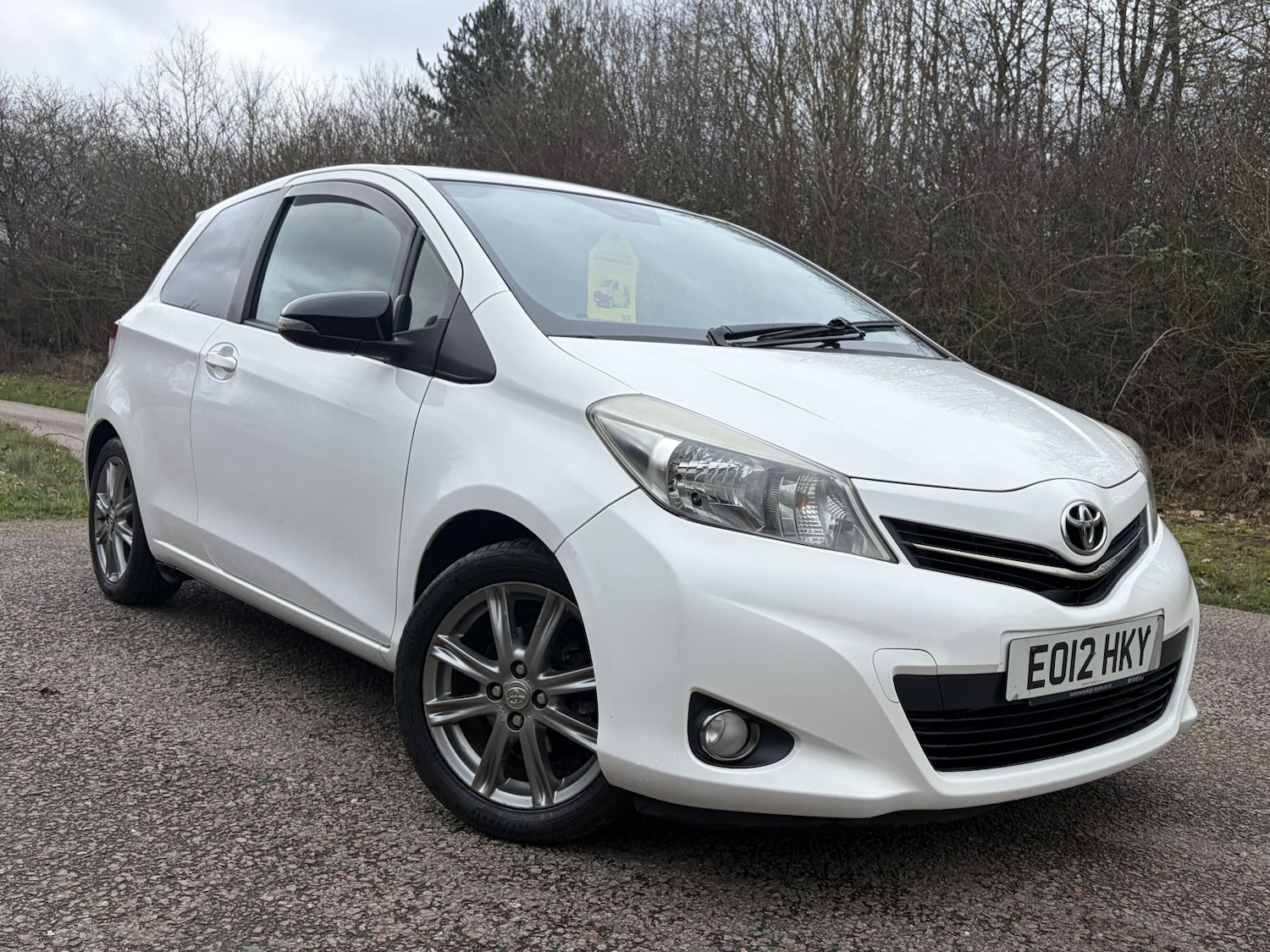 Used Toyota Yaris 2012 for sale - 77516119: Photo 3