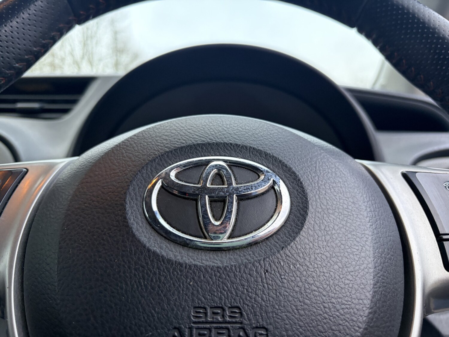 Used Toyota Yaris 2012 for sale - 77516119: Photo 36