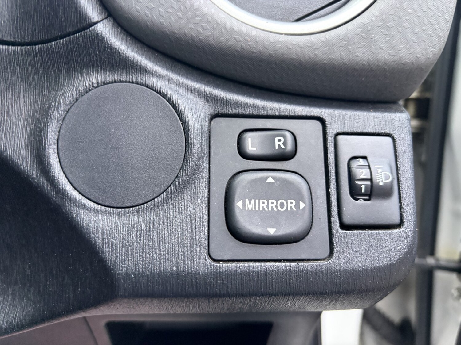 Used Toyota Yaris 2012 for sale - 77516119: Photo 39