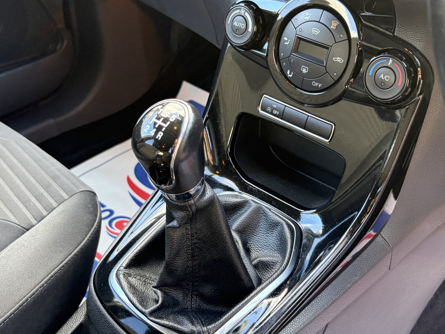 Used Ford Fiesta 2013 for sale - 77363631: Photo 38