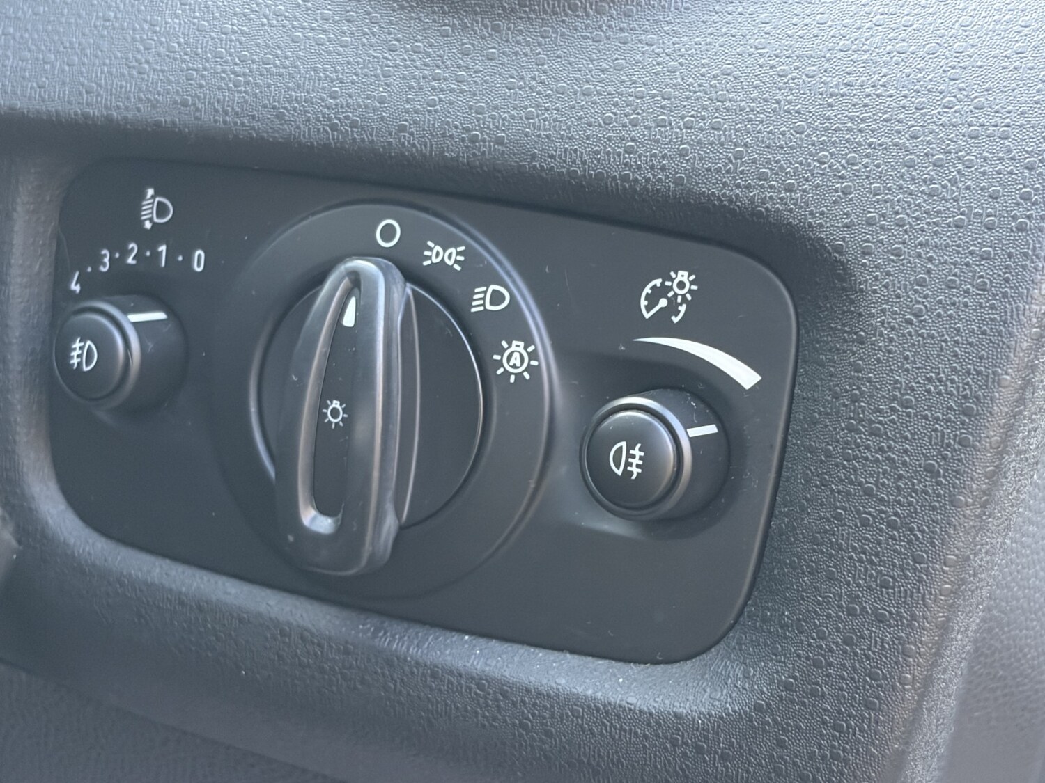 Used Ford Fiesta 2013 for sale - 77363631: Photo 40