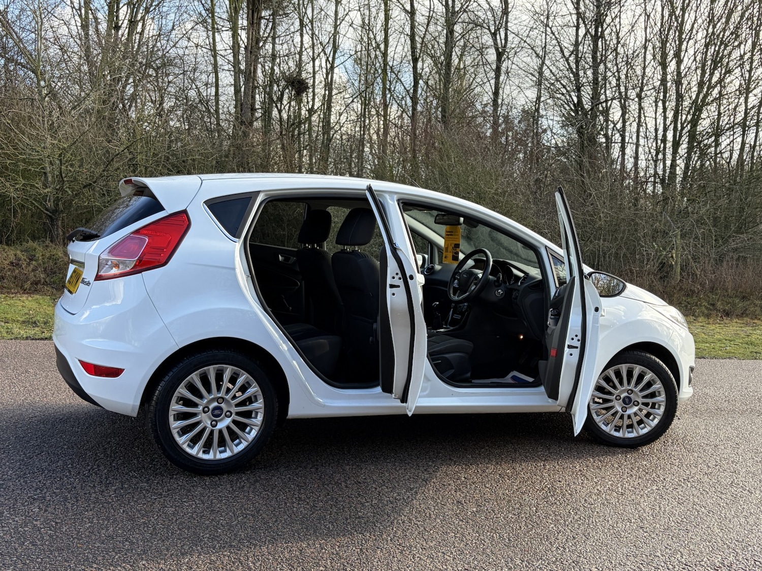 Used Ford Fiesta 2013 for sale - 77363631: Photo 5