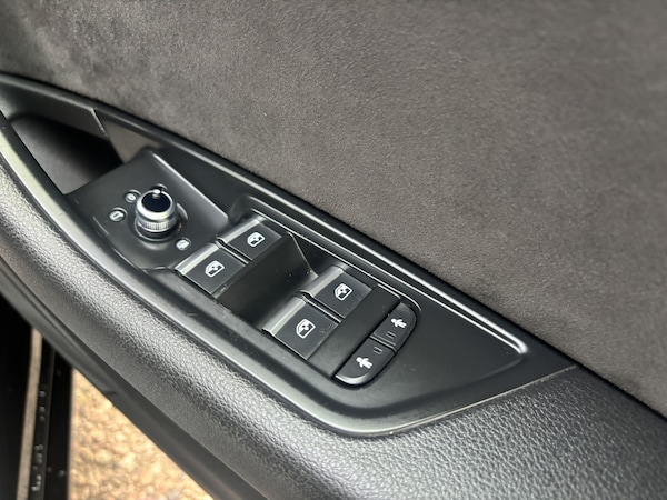 Used Audi A4 2018 for sale - 76231003: Photo 37