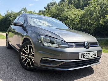 Used Volkswagen Golf 2017 for sale - 78992140: Photo
