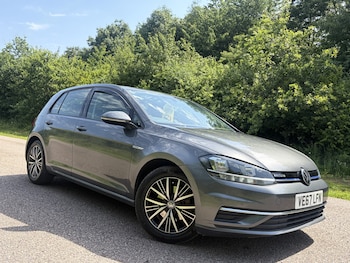 Used Volkswagen Golf 2017 for sale - 78992140: Photo