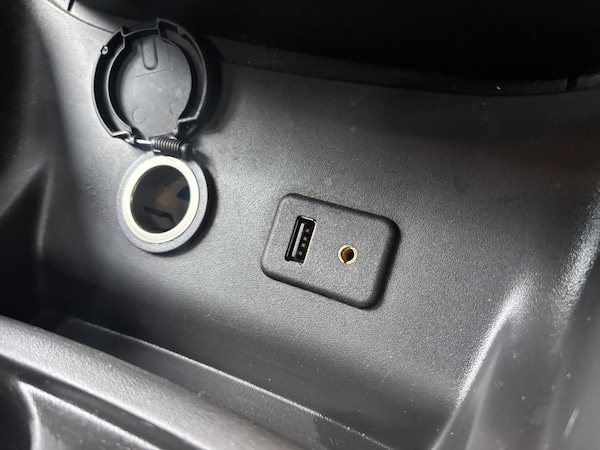 Used Vauxhall Corsa 2015 for sale - 76088702: Photo 24
