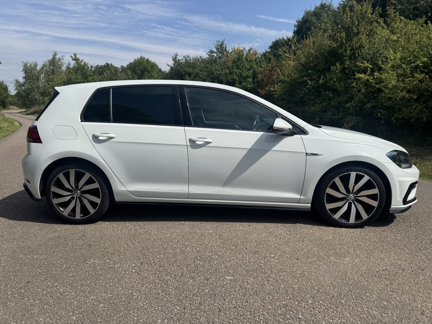 Used Volkswagen Golf 2019 for sale - 77945768: Photo 2