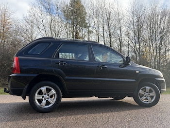 Used Kia Sportage 2010 for sale - 76904640: Photo
