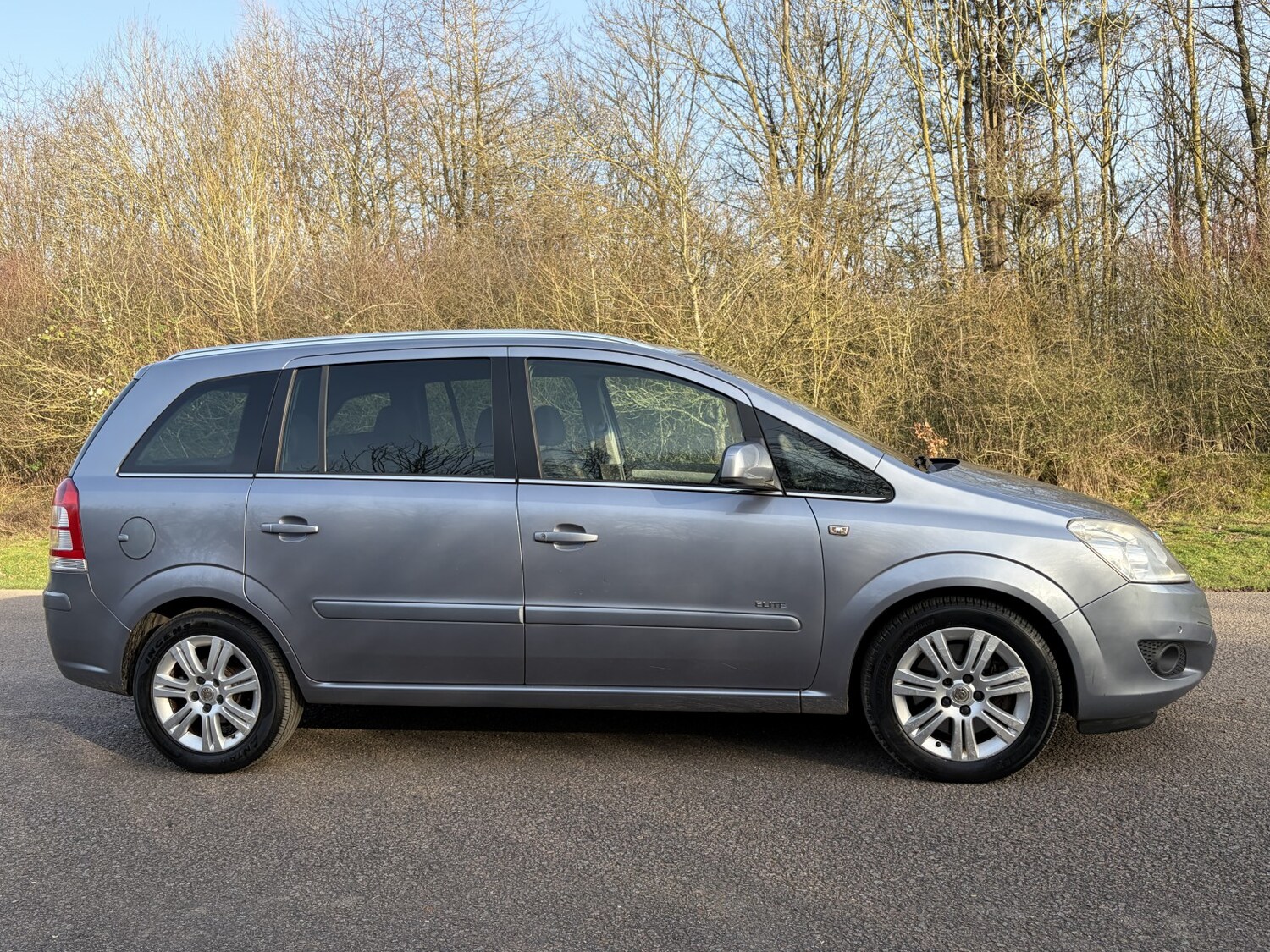 Used Vauxhall Zafira 2010 for sale - 77675665: Photo 11