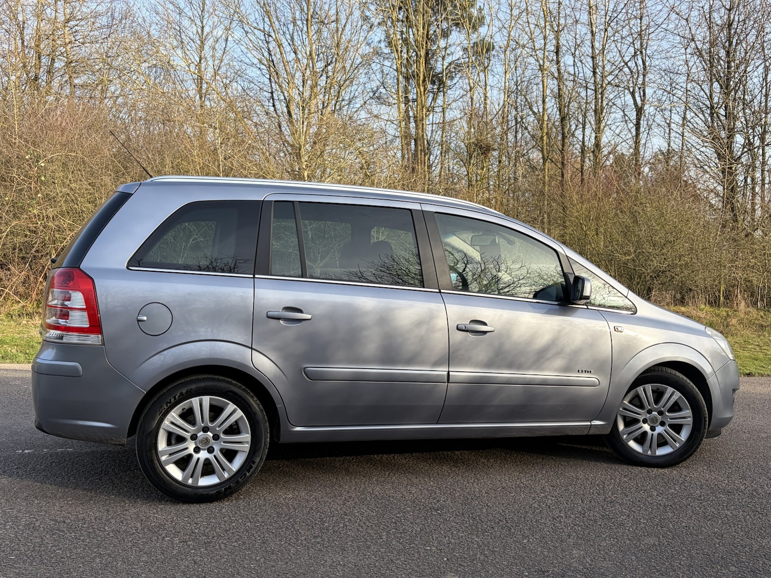 Used Vauxhall Zafira 2010 for sale - 77675665: Photo 4
