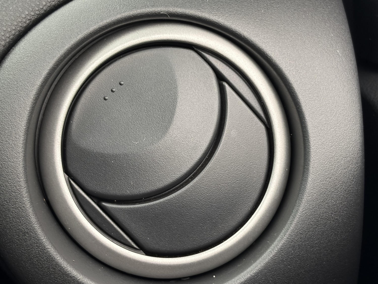 Used Mazda Mazda2 2013 for sale - 77318320: Photo 50