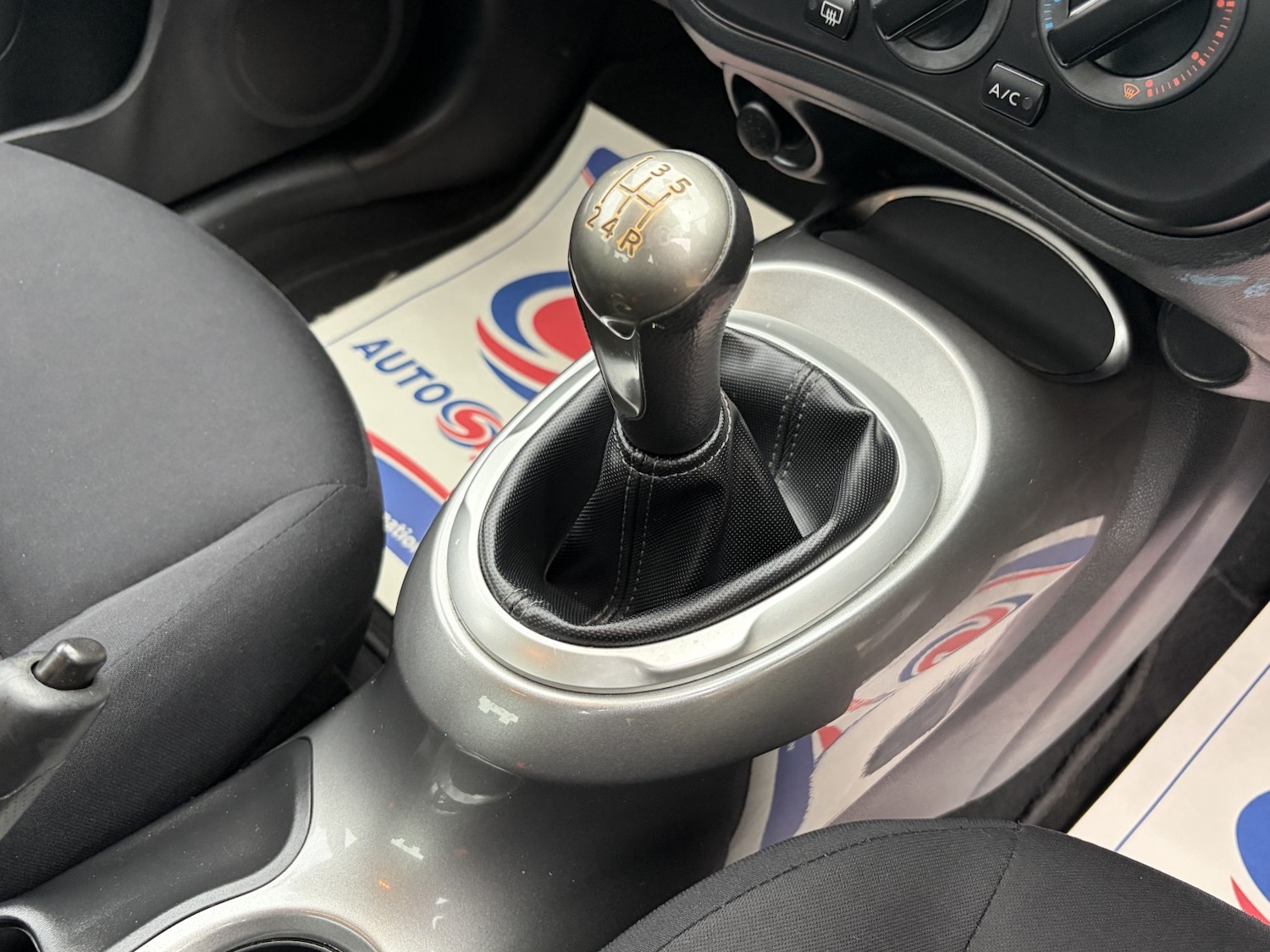 Used Nissan Juke 2015 for sale - 76591573: Photo 37