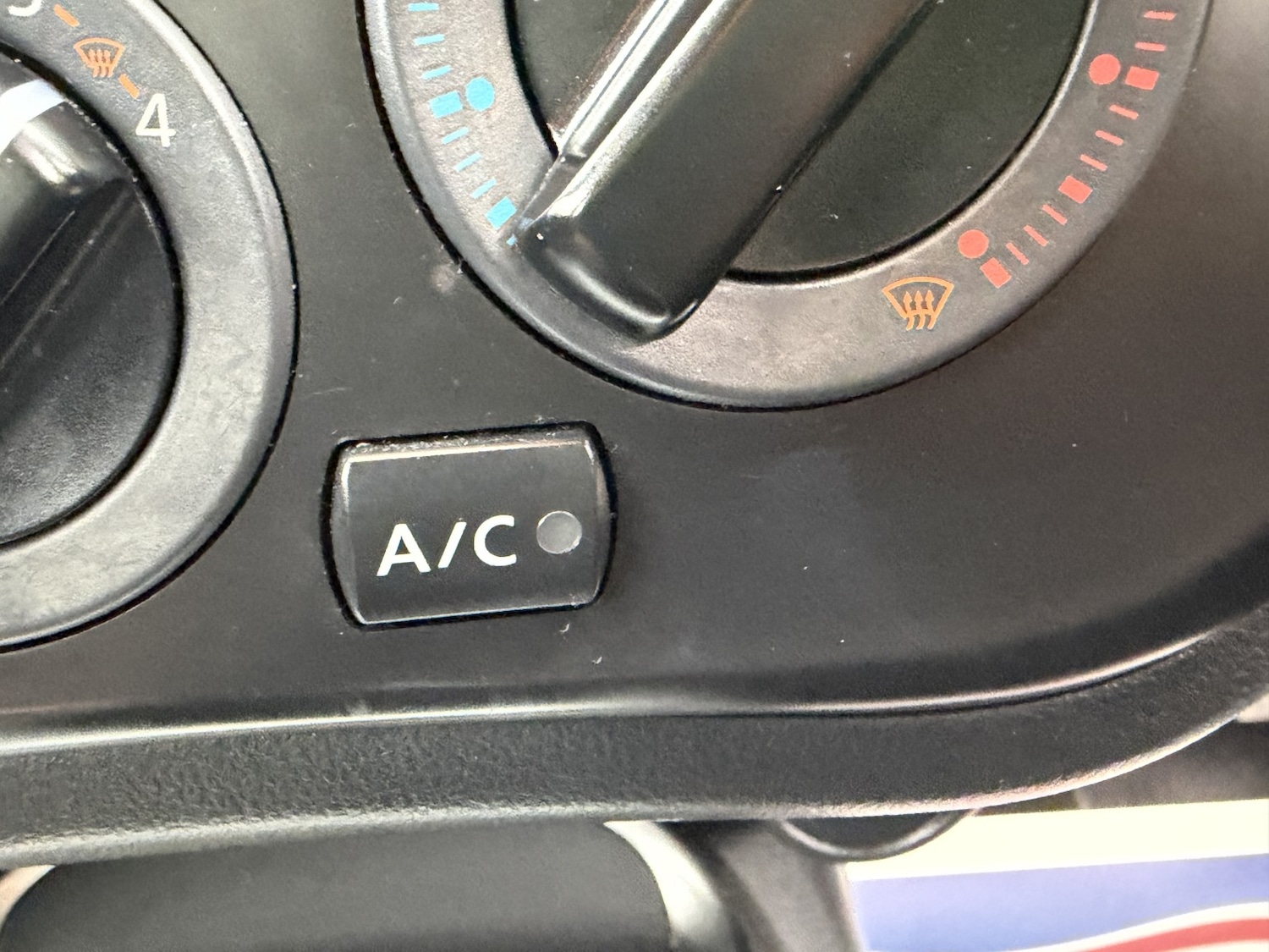 Used Nissan Juke 2015 for sale - 76591573: Photo 47