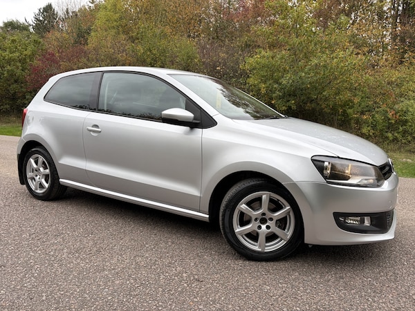 Used Volkswagen Polo 2010 for sale - 76262971: Photo 2