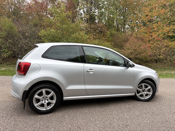 Used Volkswagen Polo 2010 for sale - 76262971: Photo 4