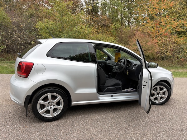 Used Volkswagen Polo 2010 for sale - 76262971: Photo 5