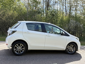 Used Toyota Yaris 2014 for sale - 78250106: Photo