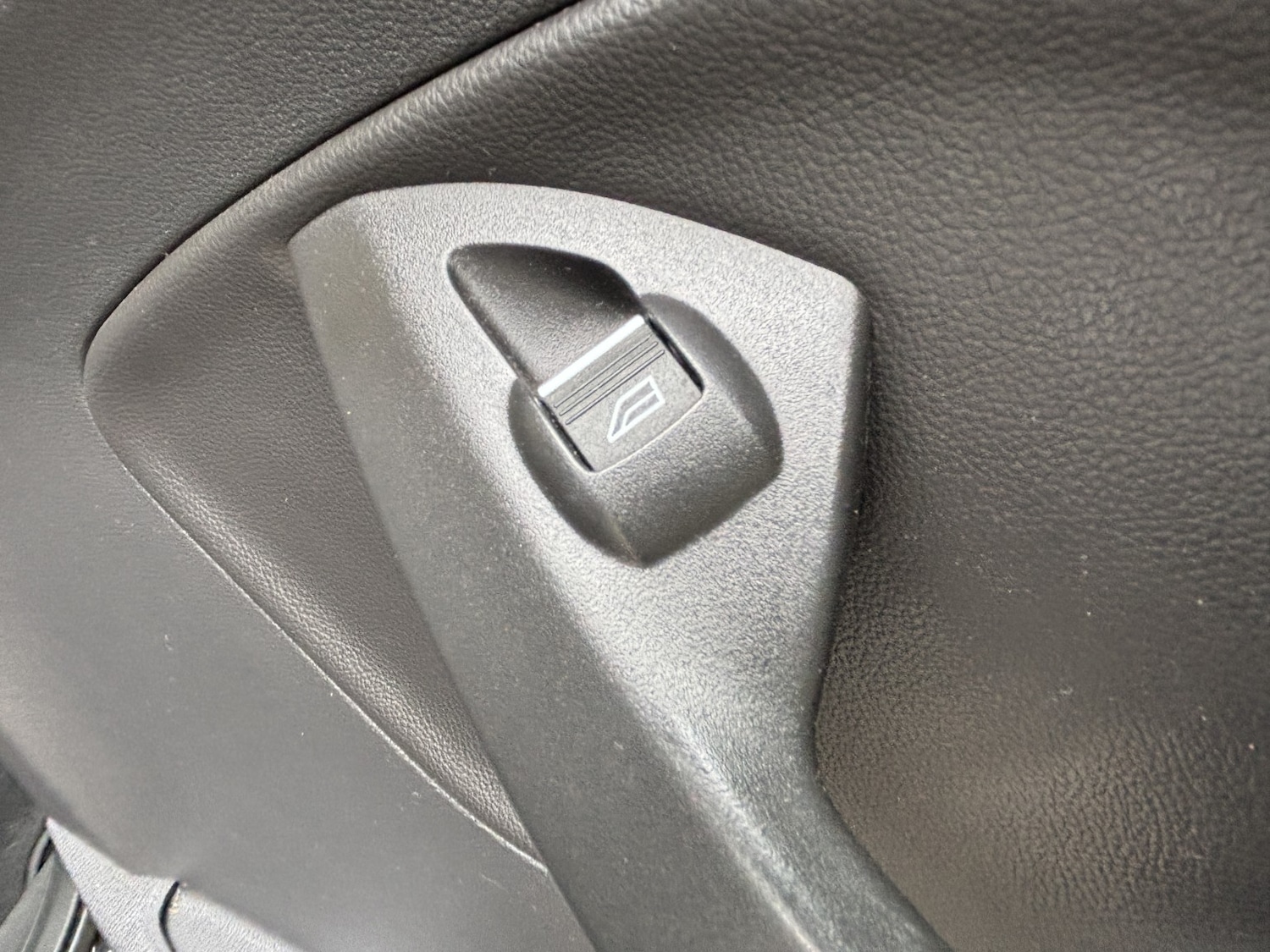 Used Ford Kuga 2017 for sale - 76181093: Photo 44