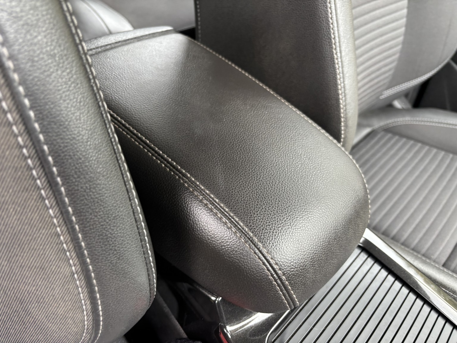 Used Ford Kuga 2017 for sale - 76181093: Photo 45