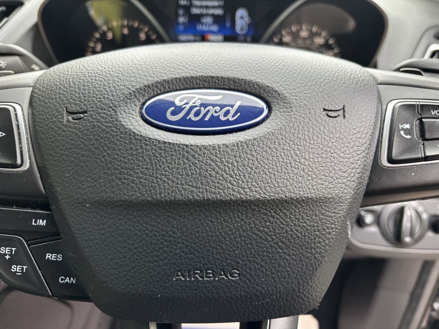 Used Ford Kuga 2017 for sale - 76181093: Photo 46