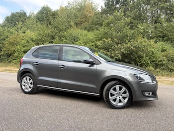 Used Volkswagen Polo 2014 for sale - 79320402: Photo
