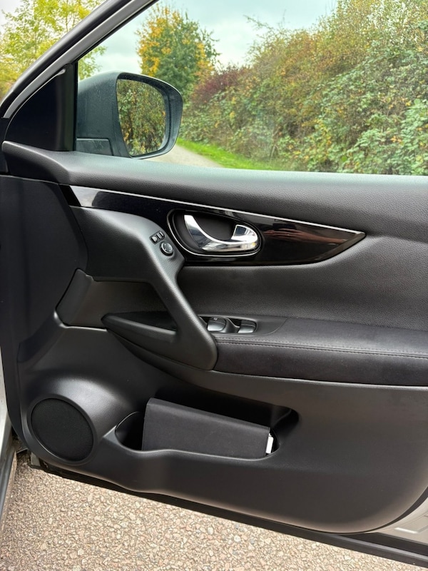 Used Nissan Qashqai 2015 for sale - 76242870: Photo 37