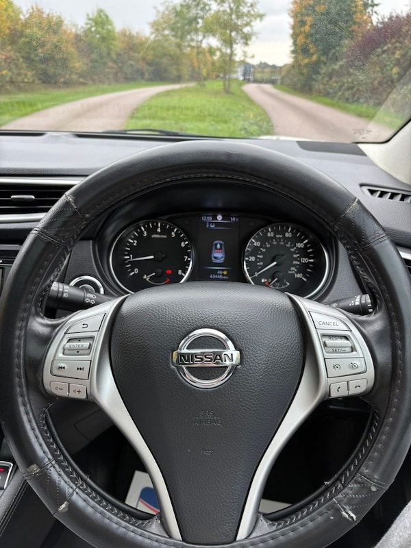 Used Nissan Qashqai 2015 for sale - 76242870: Photo 51