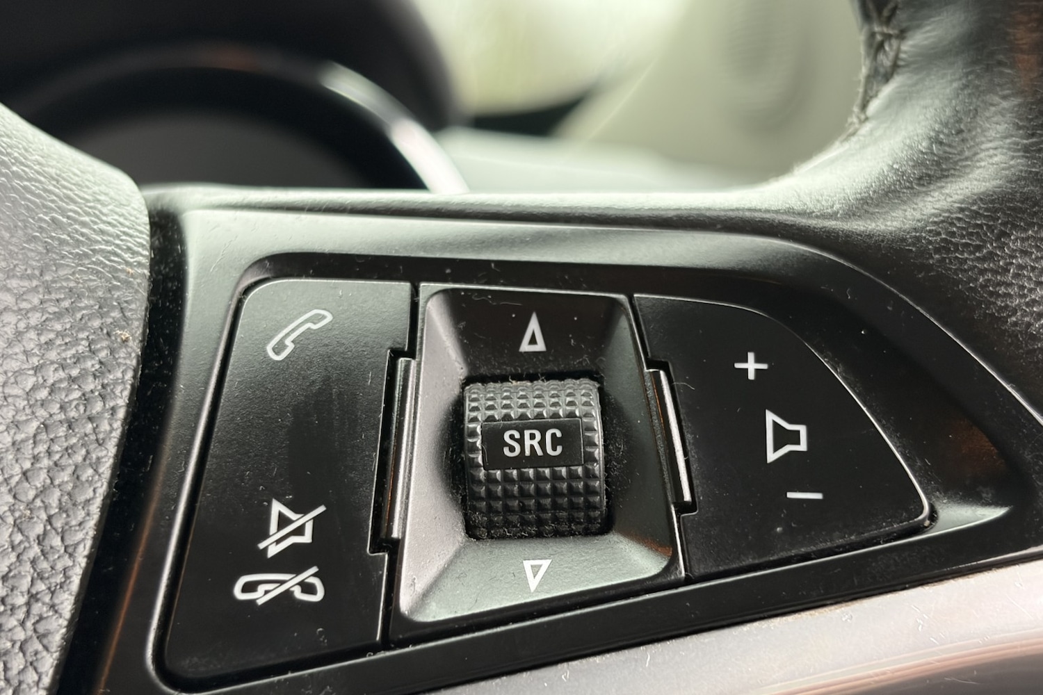 Used Vauxhall Mokka 2015 for sale - 77318330: Photo 49