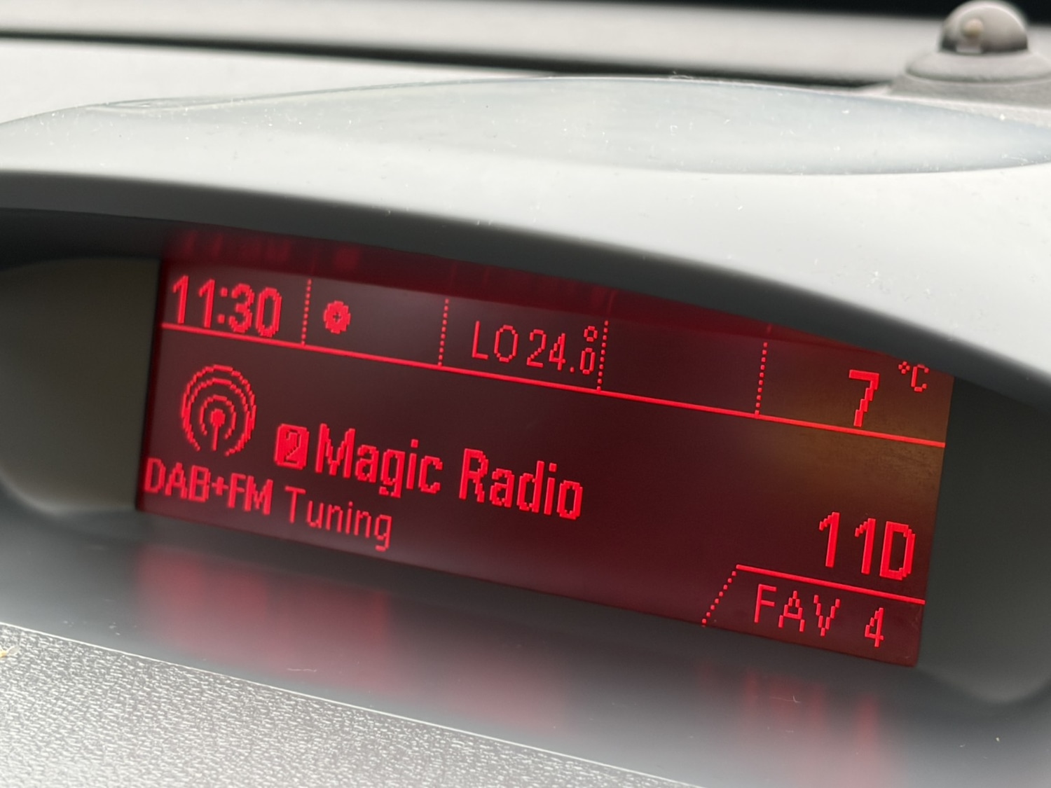 Used Vauxhall Mokka 2015 for sale - 77318330: Photo 54