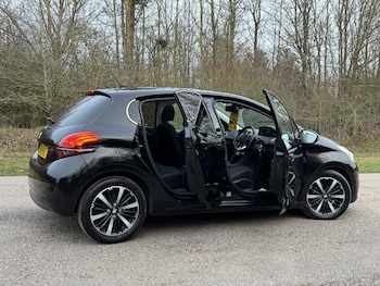Used Peugeot 208 2019 for sale - 77603344: Photo