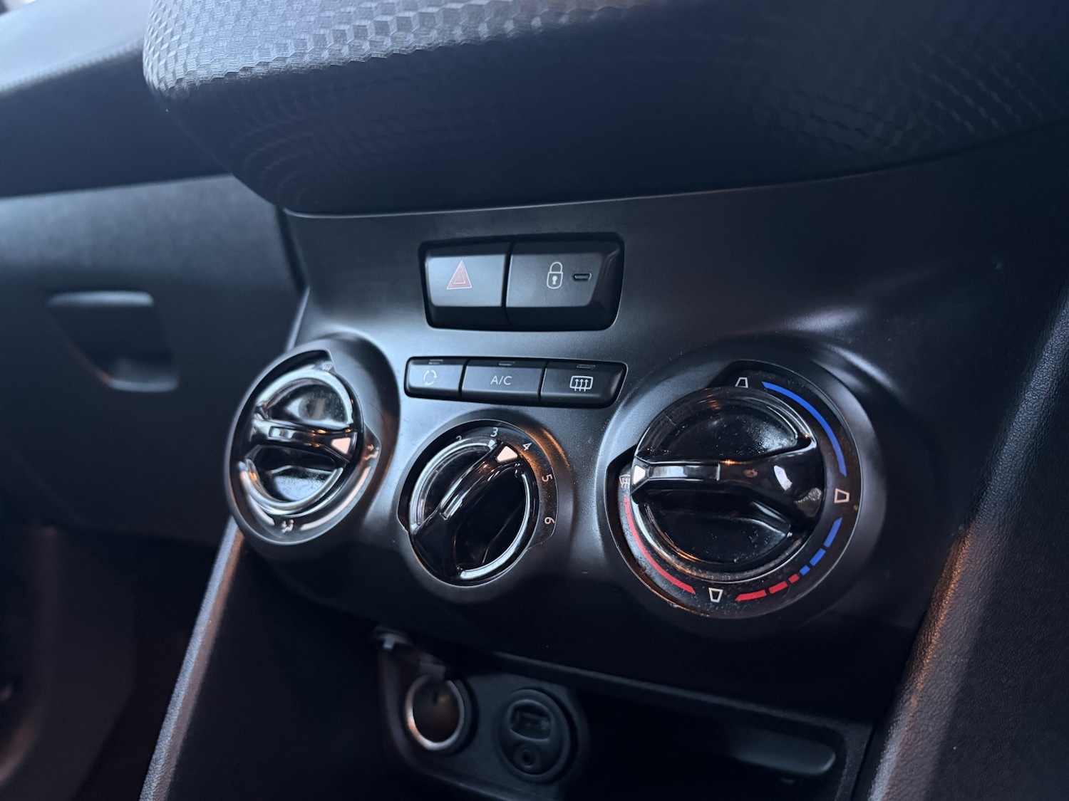 Used Peugeot 2008 2018 for sale - 77318338: Photo 47