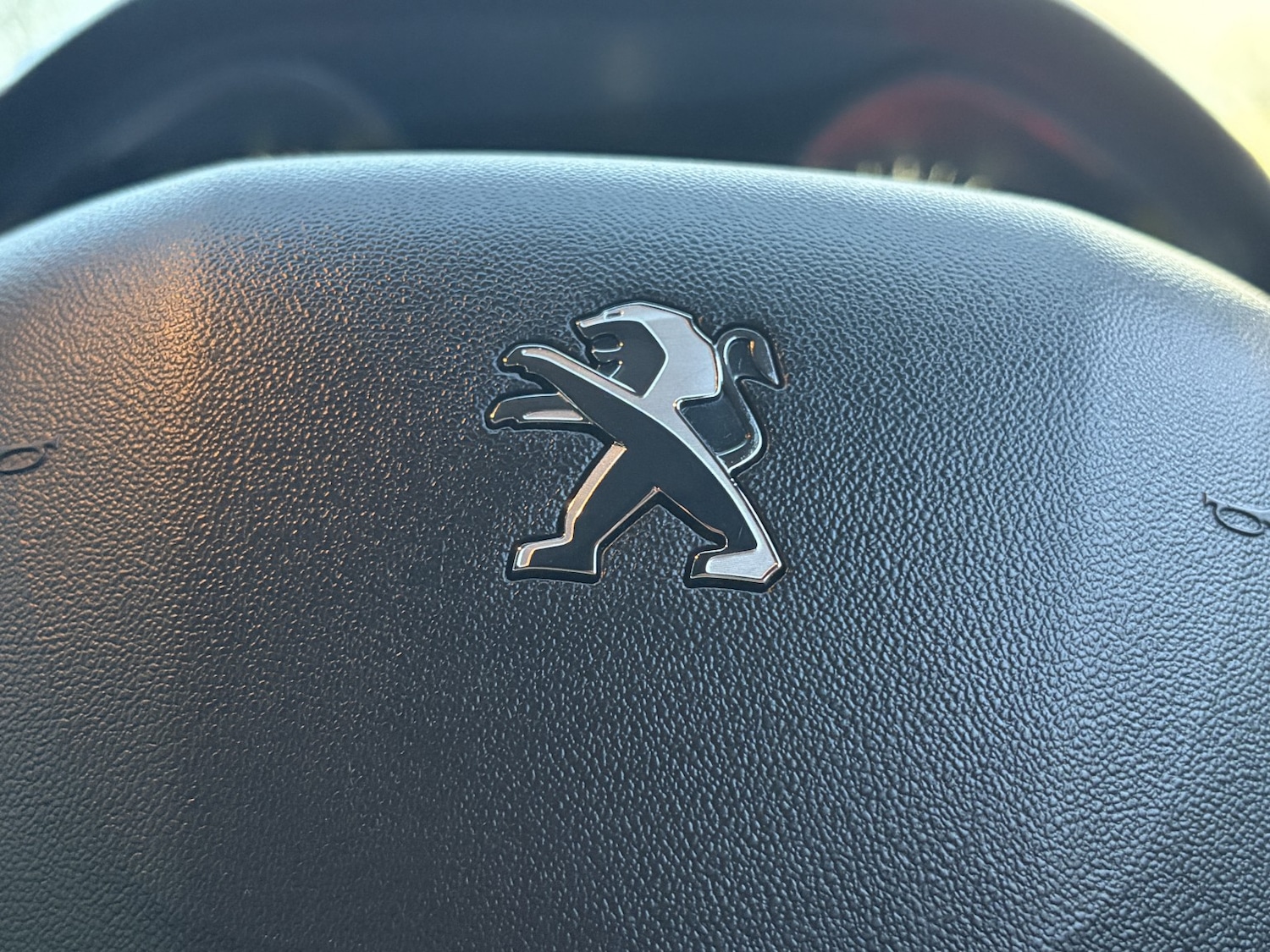 Used Peugeot 2008 2018 for sale - 77318338: Photo 48