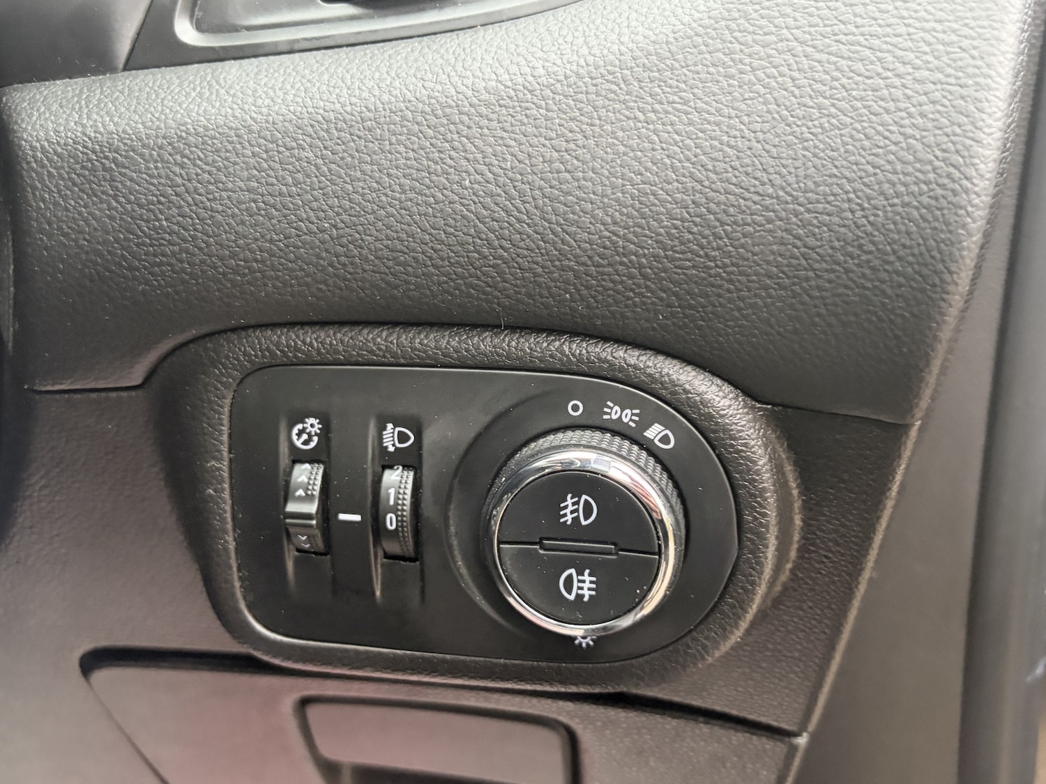 Used Vauxhall Zafira 2017 for sale - 77603396: Photo 37