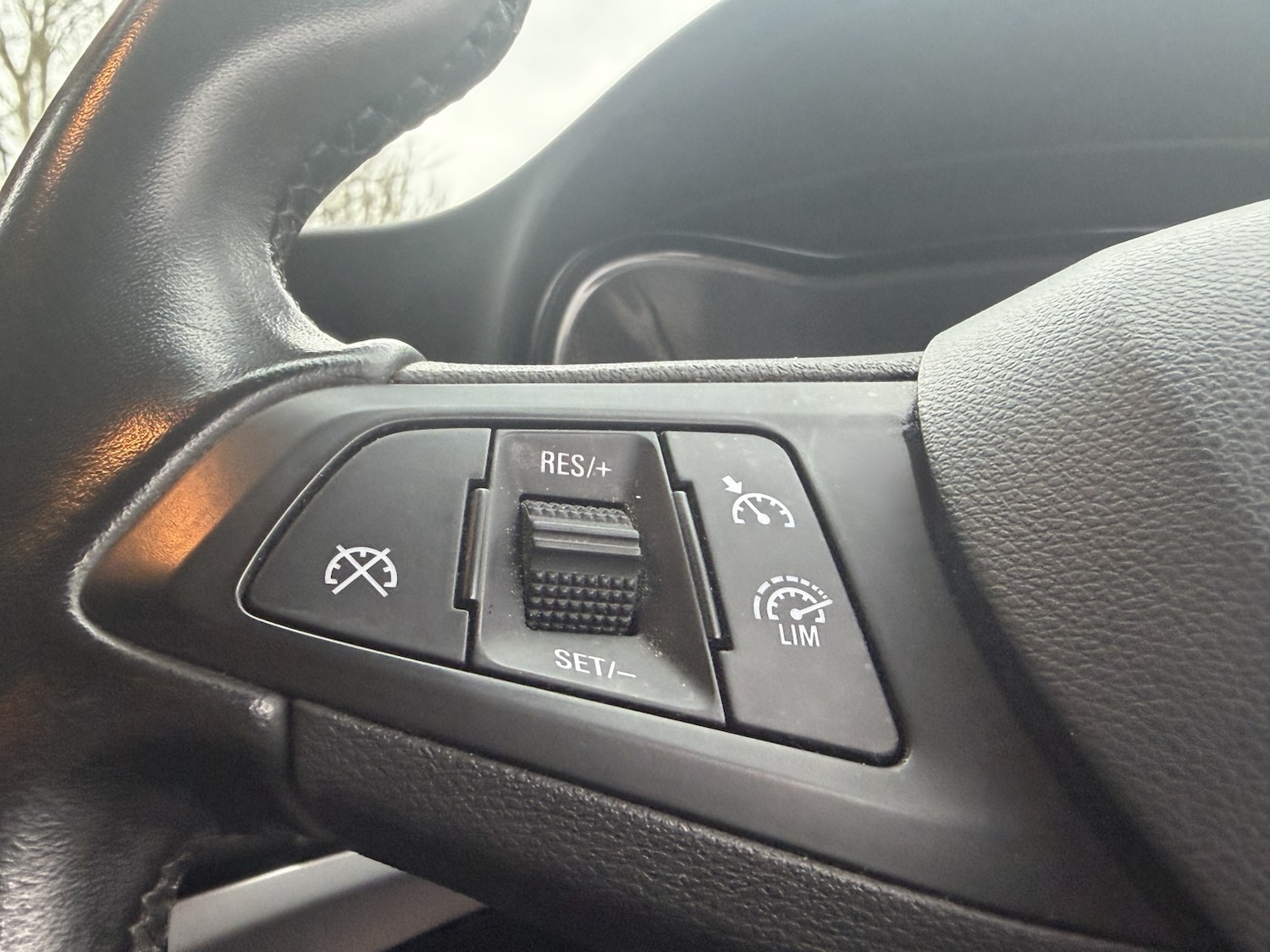 Used Vauxhall Zafira 2017 for sale - 77603396: Photo 44